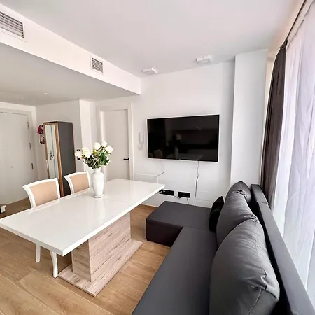 Апартаменты New & Cosy At Фуэнхирола